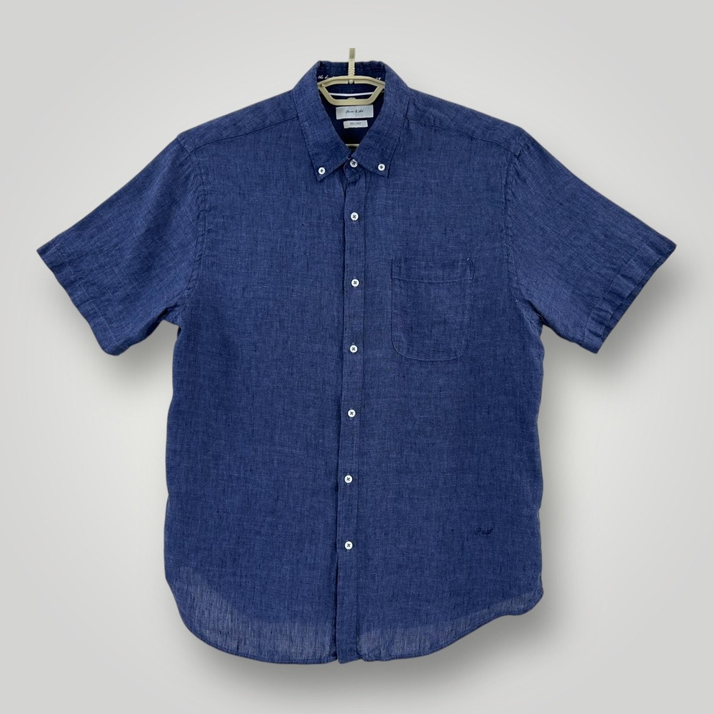 Men's Short-Sleeve Button-Down Shirt in Navy Blue